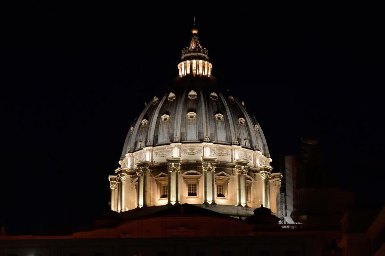 San Pietro Moonlight Luxury Apartment Rome Exterior photo